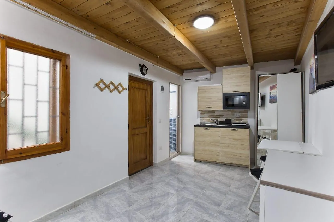 Old Town Studio Flat Apartment Alghero
